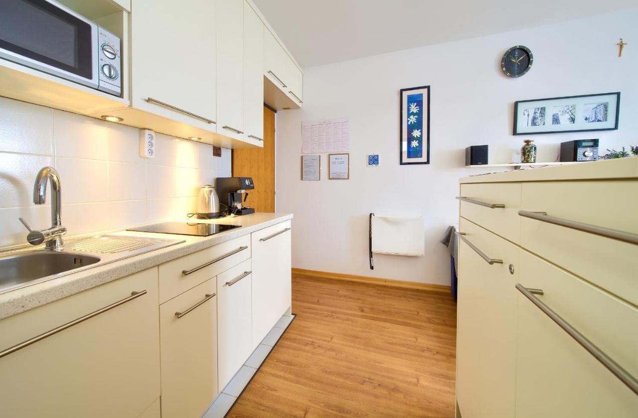 Studio Apartment Vesna Krk Town Eksteriør billede