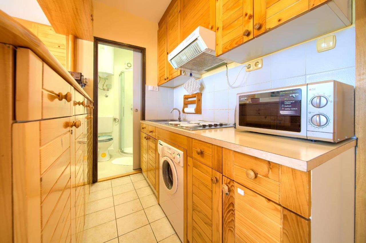 Studio Apartment Vesna Krk Town Eksteriør billede